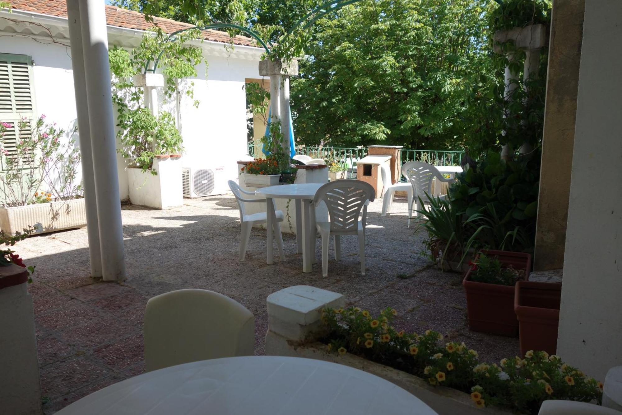 Hotel Le Prejoly Saint-Vallier-de-Thiey Pokój zdjęcie