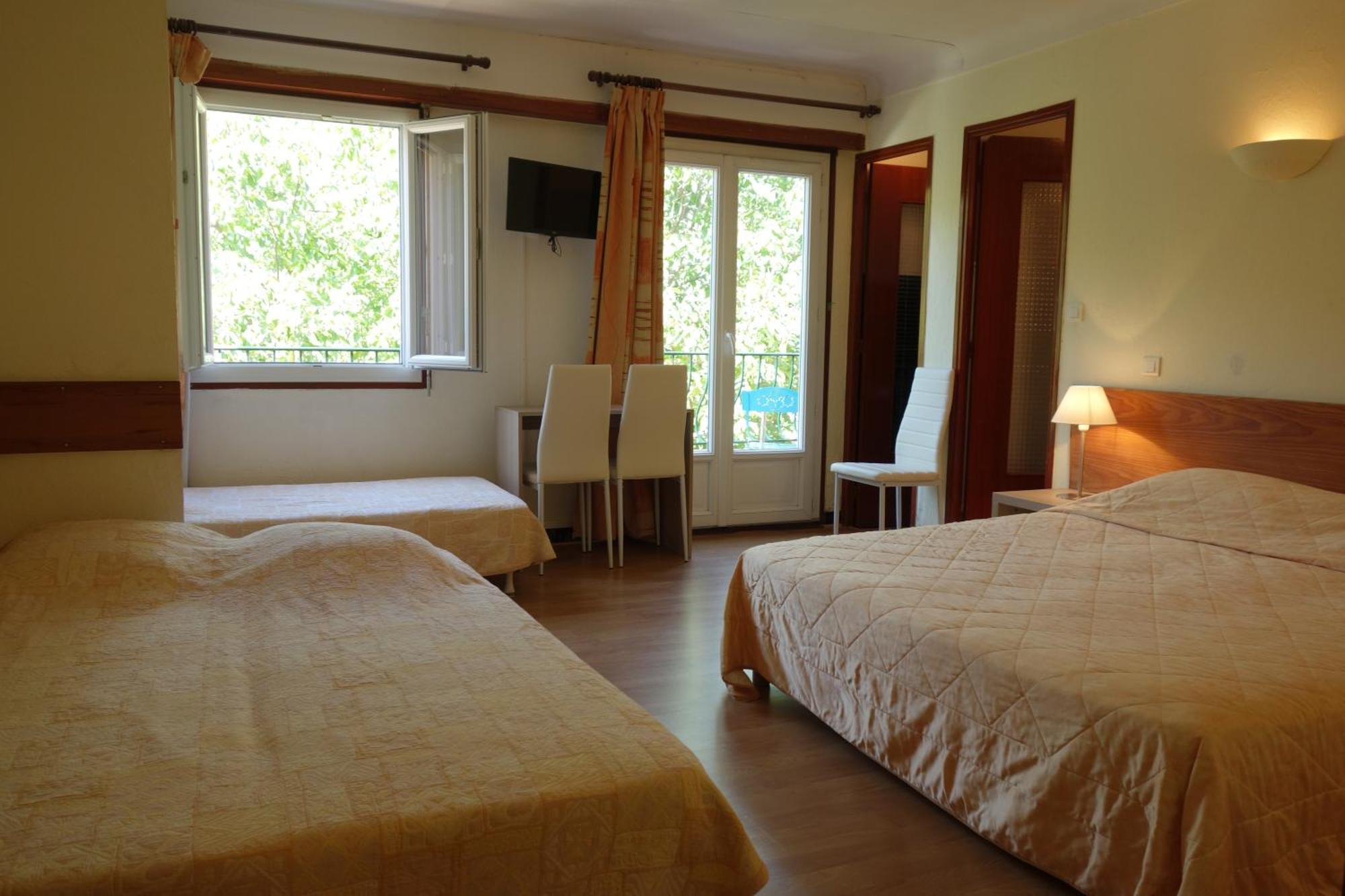 Hotel Le Prejoly Saint-Vallier-de-Thiey Pokój zdjęcie