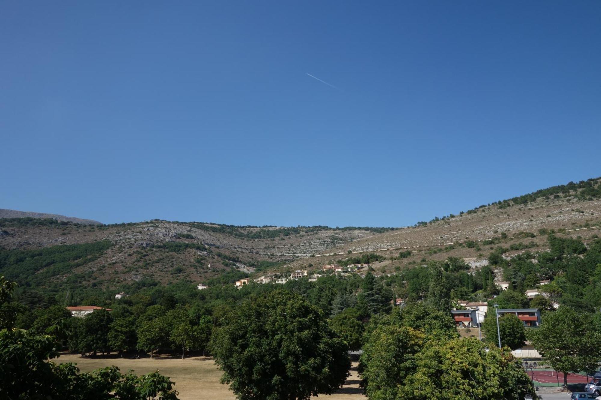 Hotel Le Prejoly Saint-Vallier-de-Thiey Pokój zdjęcie