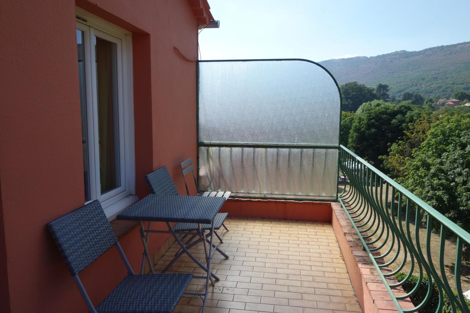 Hotel Le Prejoly Saint-Vallier-de-Thiey Pokój zdjęcie