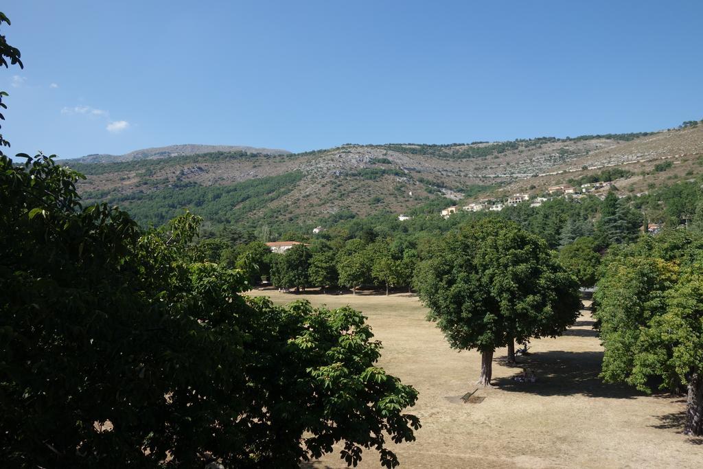 Hotel Le Prejoly Saint-Vallier-de-Thiey Zewnętrze zdjęcie